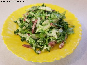 Салат из капусты и колбасы
