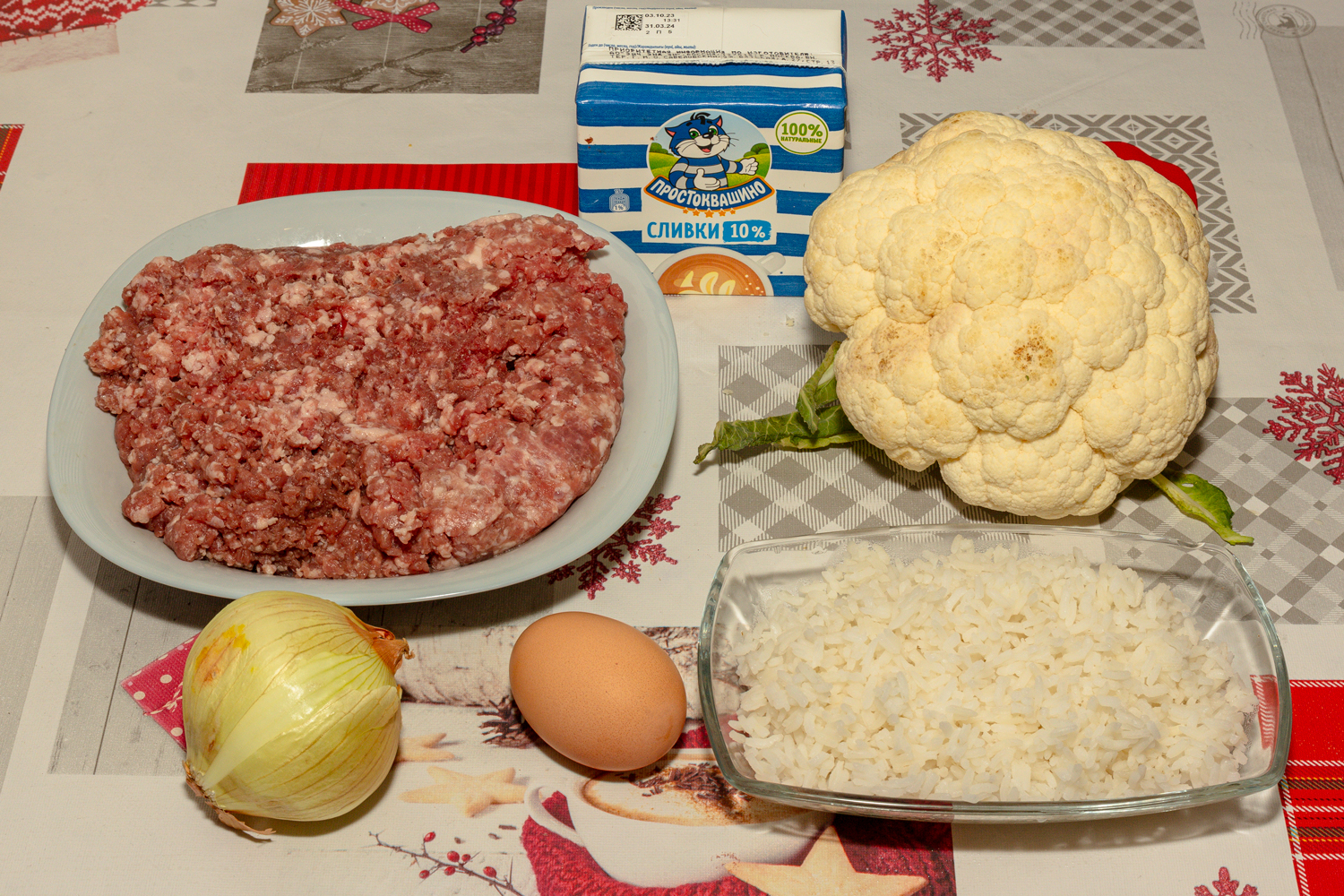 продукты для рецепта Запеканка с фрикадельками и цветной капустой