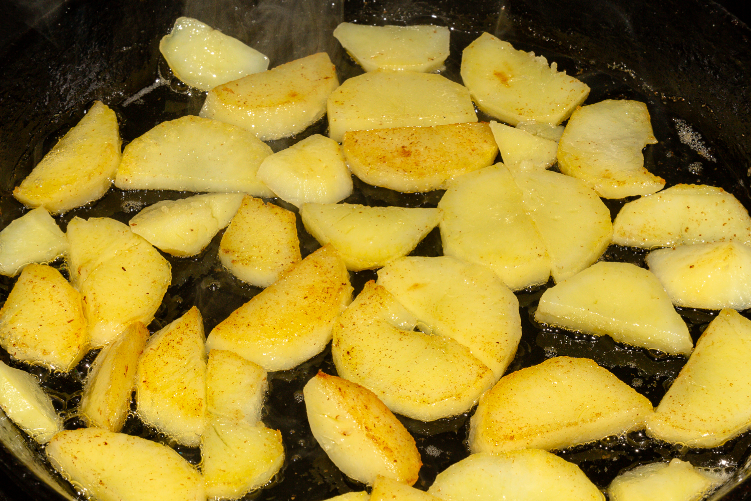 обжаренный картофель по рецепту Яичница с отварным картофелем
