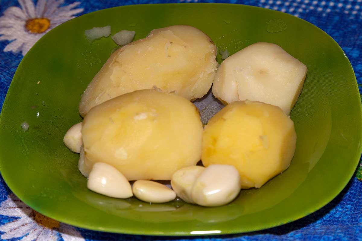 Картофель и чеснок