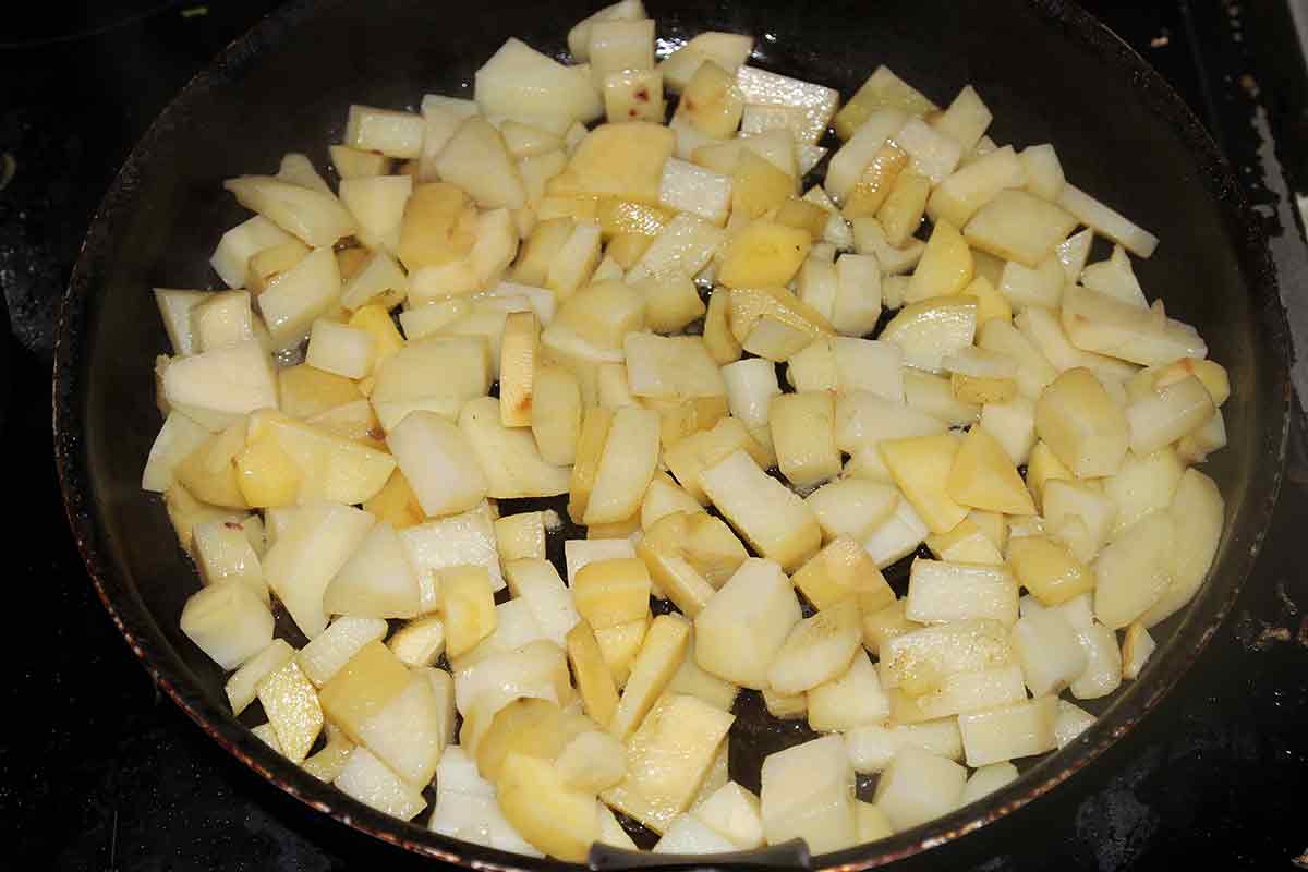 Жарим картофель