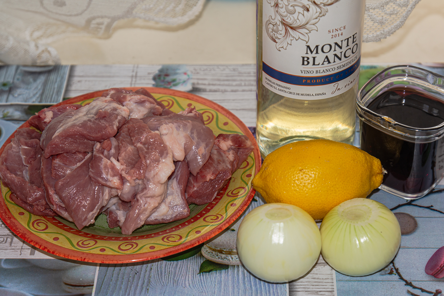 продукты для рецепта Шашлык из свинины в белом вине