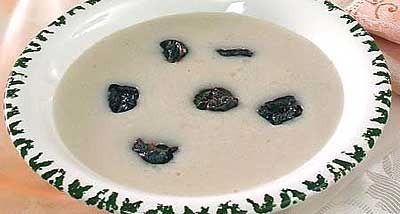 Суп из овсяной крупы с черносливом