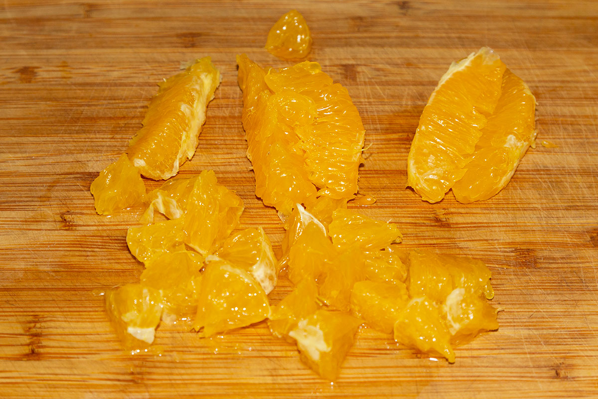 Дольки апельсина для салата Влада