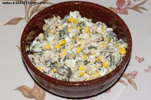 Салат с морской капустой и кукурузой