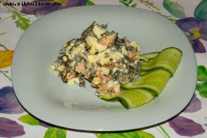 Салат рыбный с морской капустой