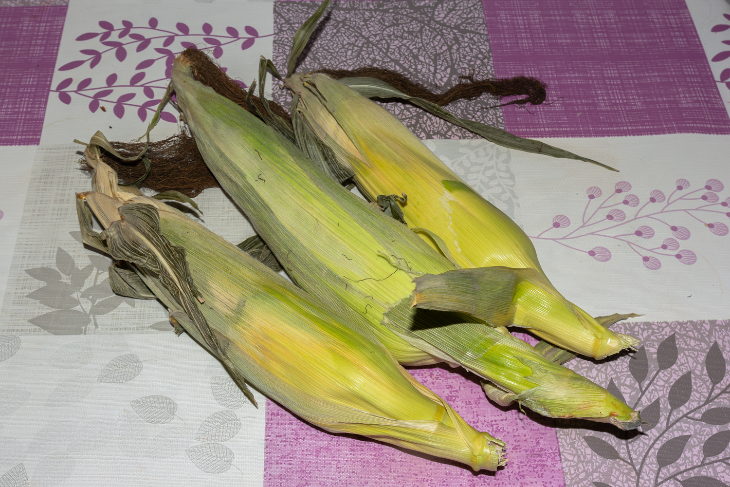 кукурузные початки для рецепта Запеченная кукуруза в фольге с итальянскими травами