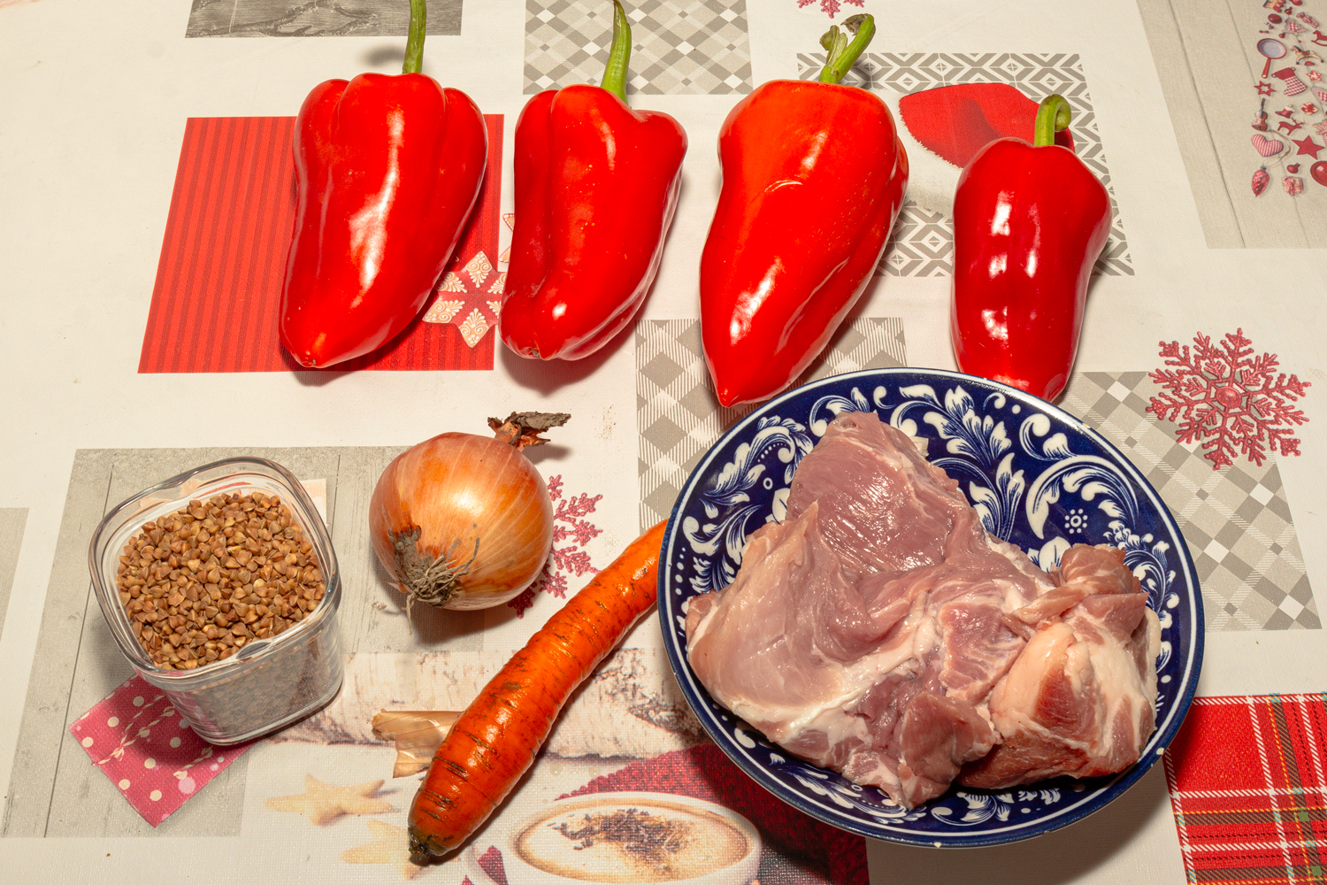 продукты для рецепта Перец, фаршированный гречкой и мясом