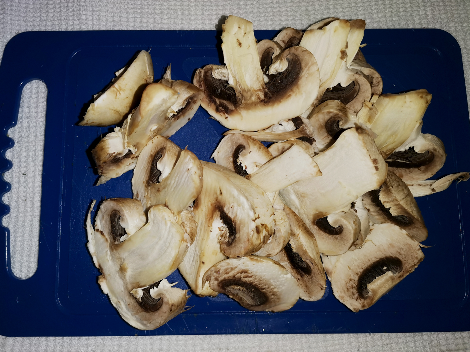 Нарезанные грибы по рецепту